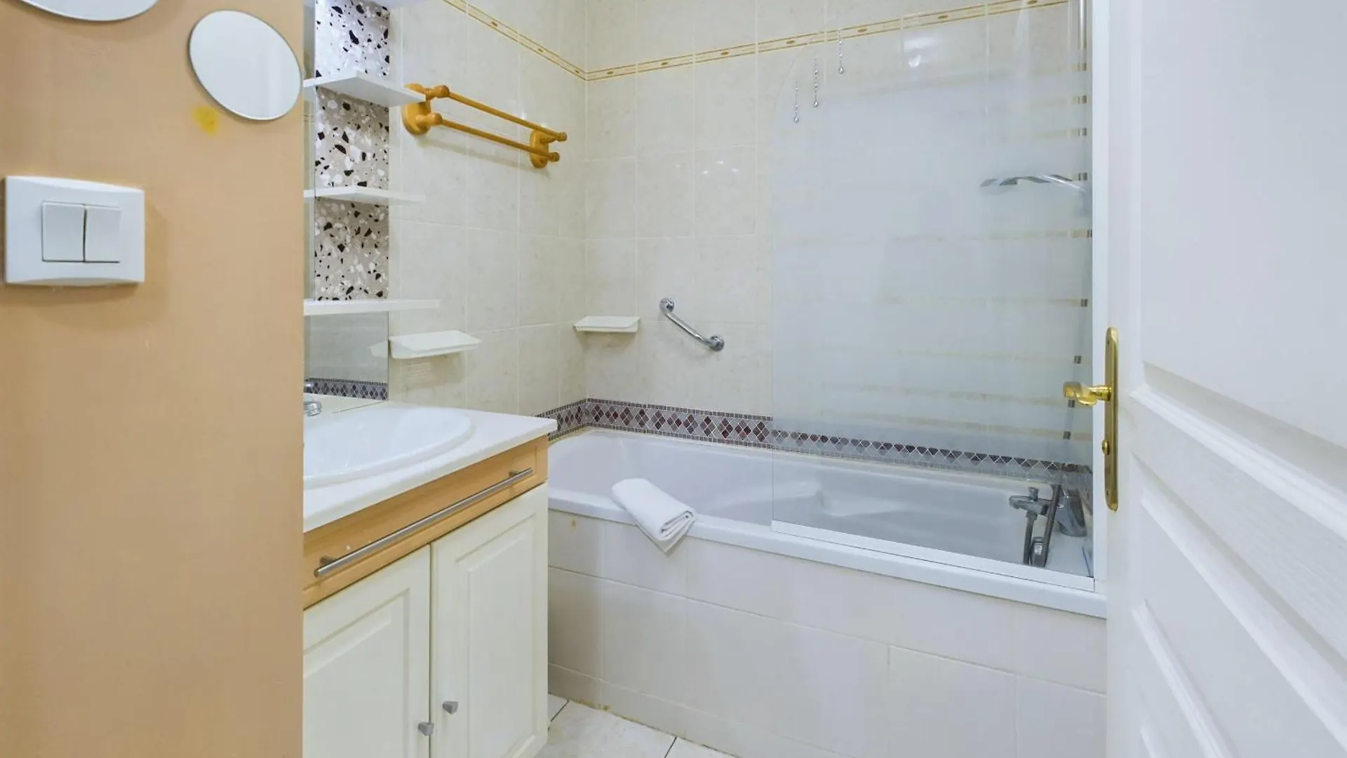 Concarneau, Appartement Pour 4 Personnes 0*, Concarneau